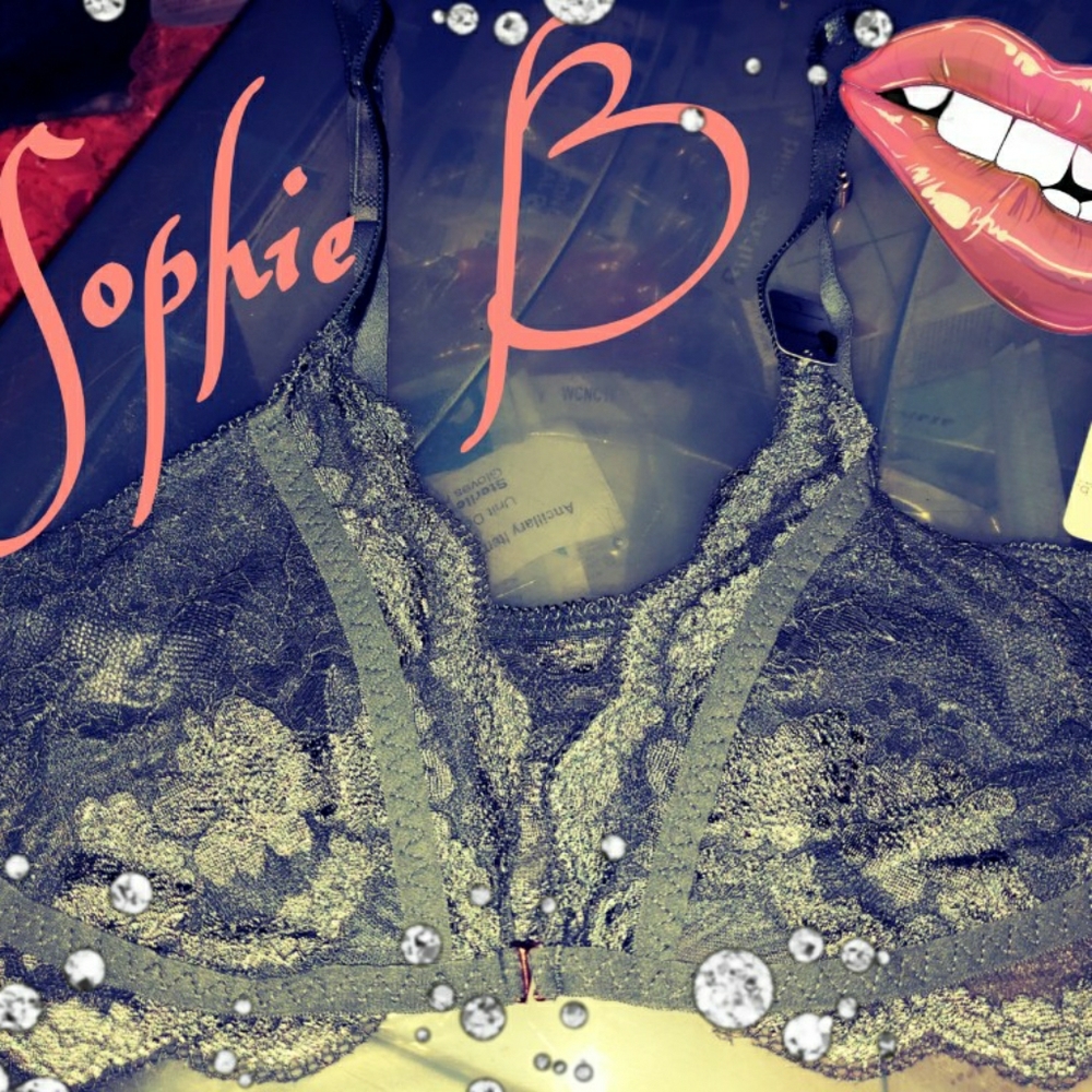 Sophie B bra